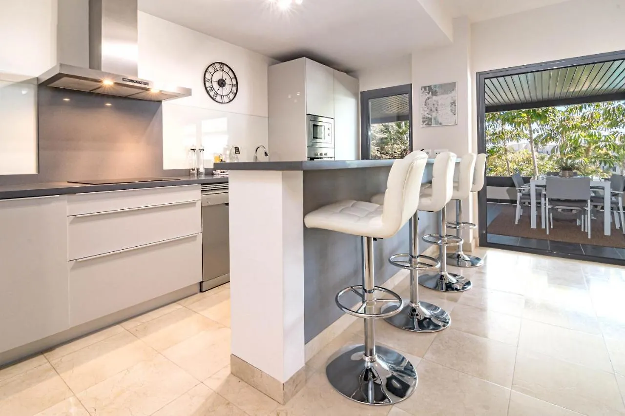 H19 - Stunning 2 Bedroom Apartment By Roomservices إِستيبونا