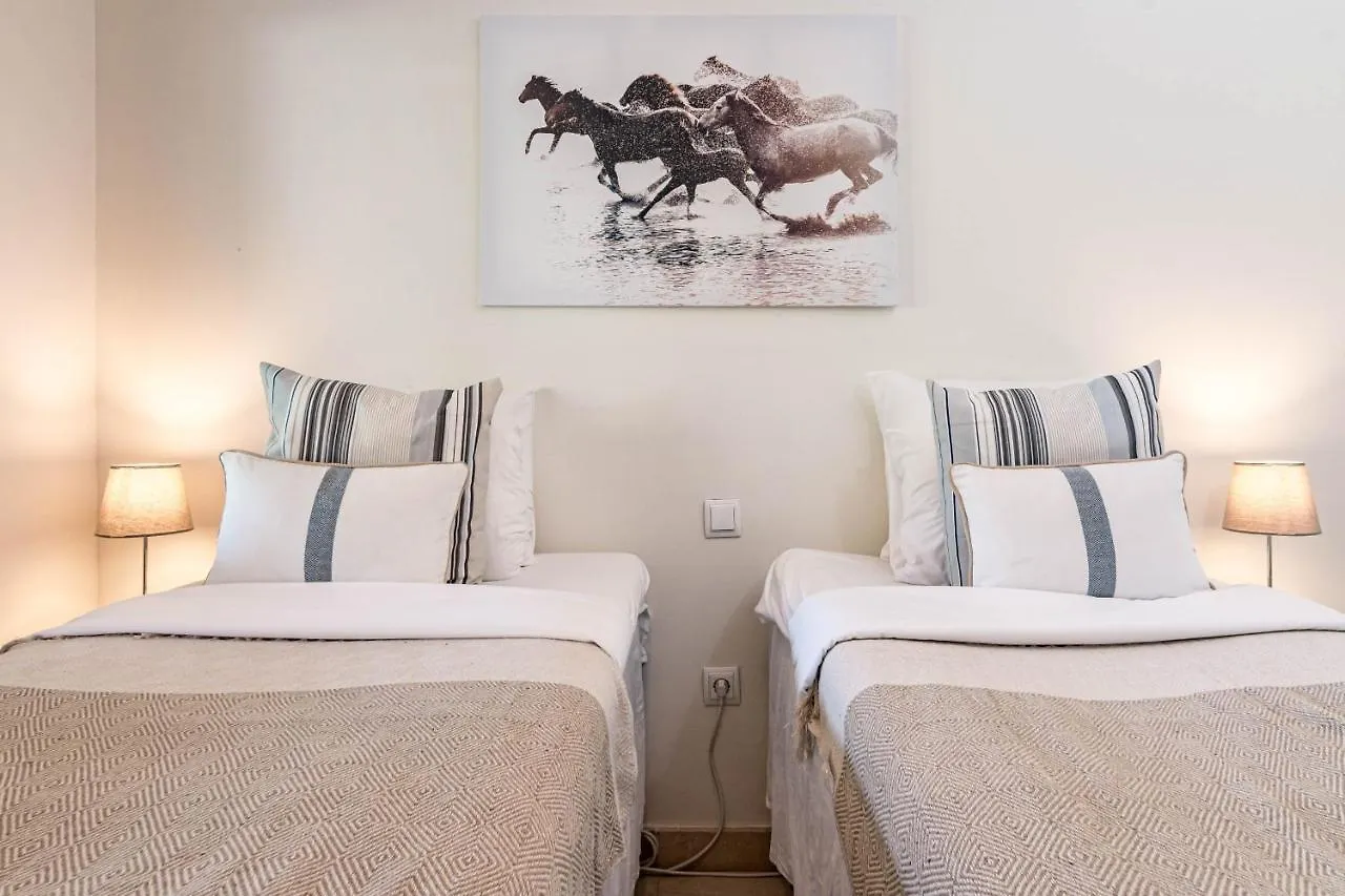 H19 - Stunning 2 Bedroom Apartment By Roomservices إِستيبونا